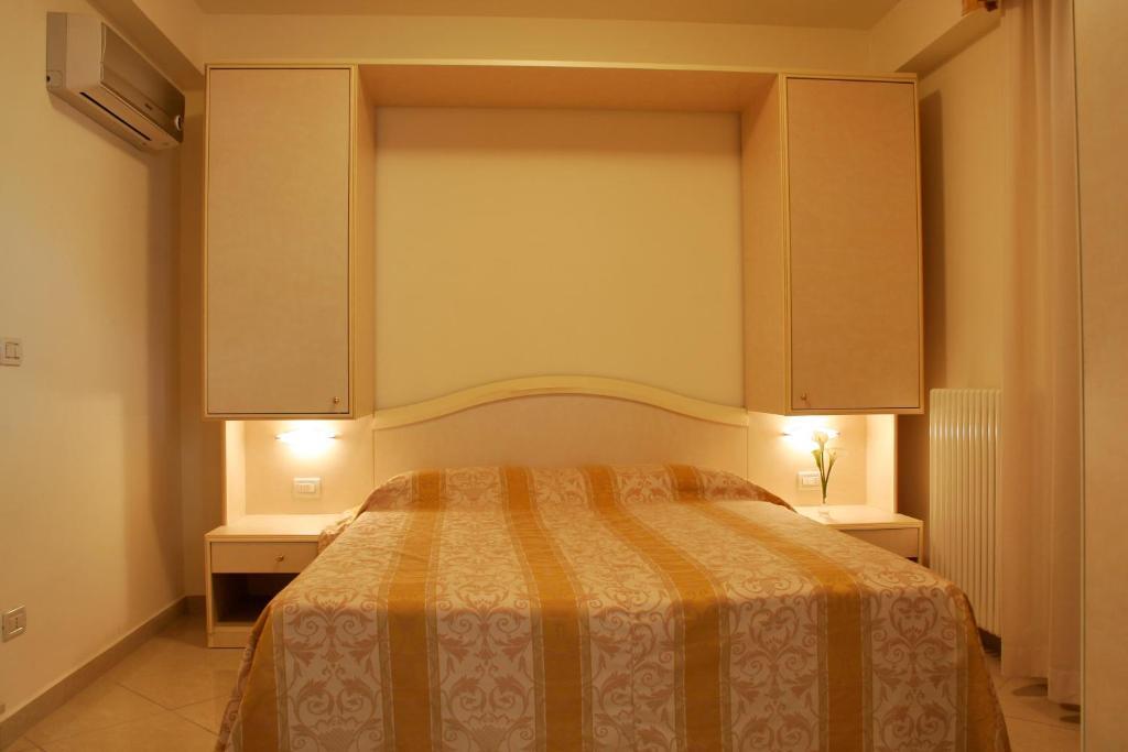 Residence Olimpo リミニ 部屋 写真
