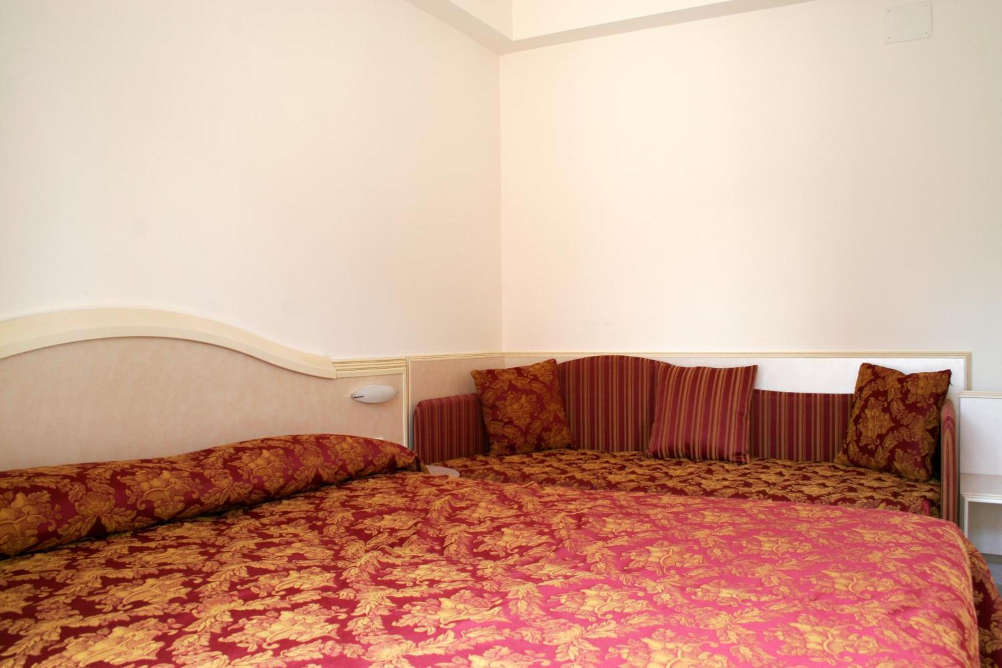 Residence Olimpo リミニ エクステリア 写真